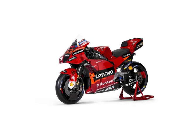 Ra mat doi dua Ducati Lenovo Team mua giai MotoGP 2022 - 4