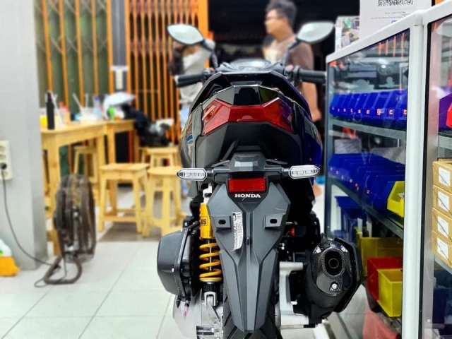 Vario 160 2022 ngay lap tuc duoc nang tam dang cap voi dan trang bi Chau Au
