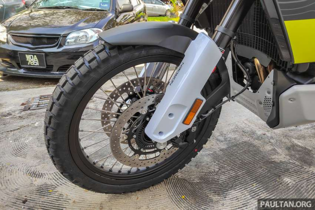 Chi tiet Husqvarna Norden 901 lan dau ra mat dep hon anh gioi thieu - 14