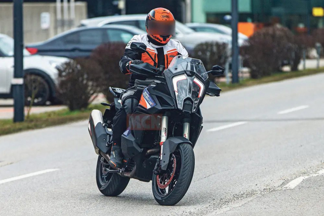 Hinh anh thu nghiem cua KTM 1290 Super Adventure R 2023 lo dien