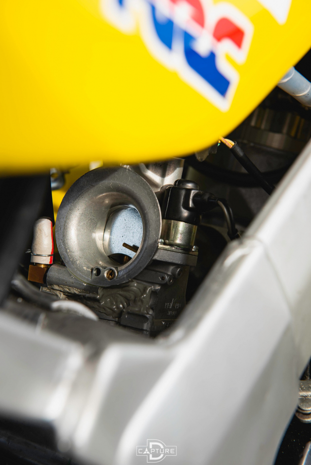 Honda NSR150 lot xac hoan toan sau cu chuyen minh ngoan muc - 19
