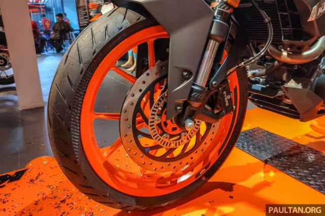 Chi tiet KTM Duke 250 2022 mau moi co gia tu 116 trieu dong - 8