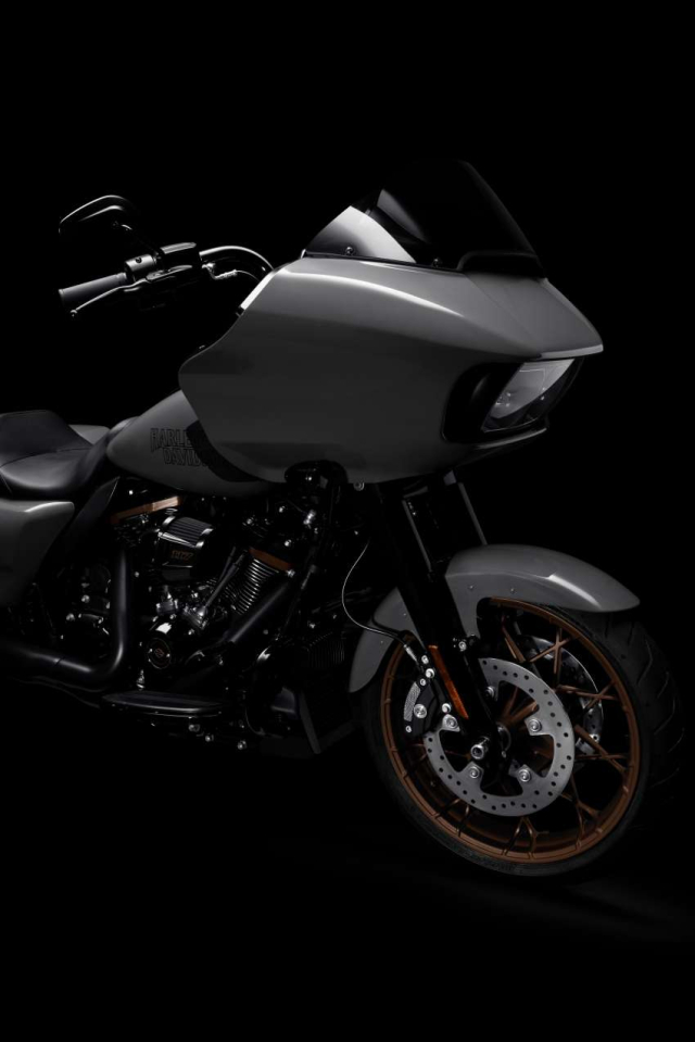 HarleyDavidson Road Glide ST Street Glide ST 2022 tiep tuc ra mat Malaysia voi gia gan 1 ty dong - 9