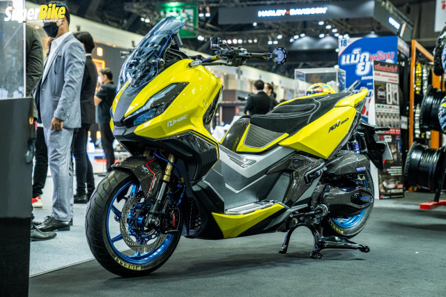 Honda ADV350 do sieu khung cach mat lan song SH350i do - 28