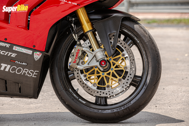 DUCATI PANIGALE V4 S do ve mat hieu suat se trong ra sao - 12