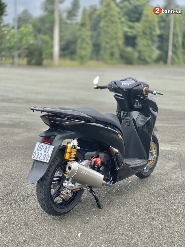 Honda SH350i hoa thanh sieu pham voi goi do dat hon ca tien mua xe - 11
