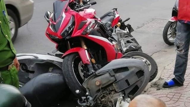 Cong dong mang truy tim Chu nhan chiec Honda CBR650R tong chet nguoi