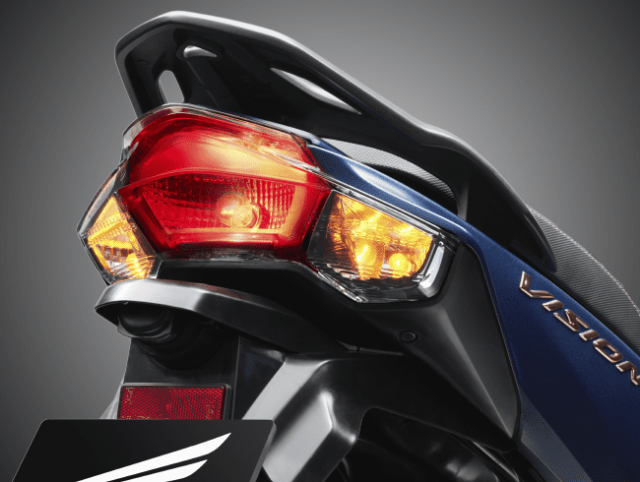 Honda Vision 2022 tang gia tro lai khien chu nhan thang hang dai gia