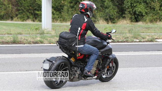 Lo dien Ducati Diavel V4 2023 hoan toan moi se su dung dong co V4 thay cho LTwin - 6