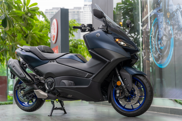 Can canh Yamaha TMAX 560 lan dau ra mat chinh hang tai Viet Nam