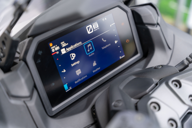 Can canh Yamaha TMAX 560 lan dau ra mat chinh hang tai Viet Nam - 23