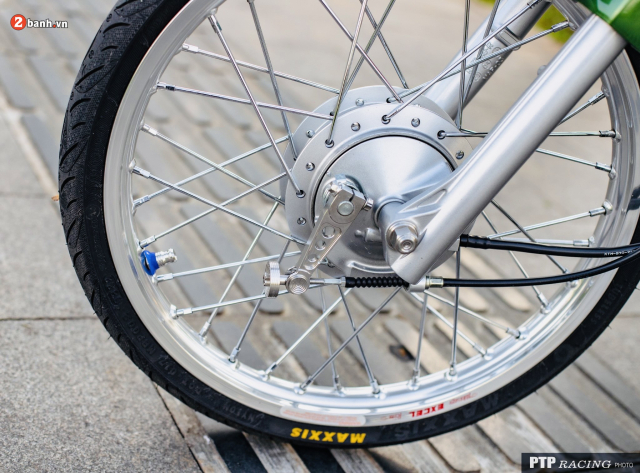 Honda Dream do thut ket cua nu tay choi Sai Gon hon 80 trieu dong - 12