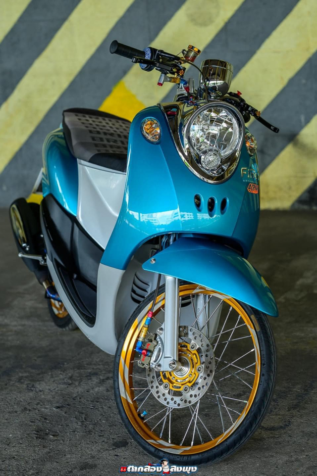 Yamaha Fino so huu dan chan be the noi troi trong gioi xe tay ga - 18