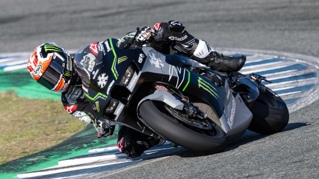 Kawasaki gioi thieu phien ban thu nghiem ZX10RR WSBK Winter Test cho mua WSBK 2023 - 4