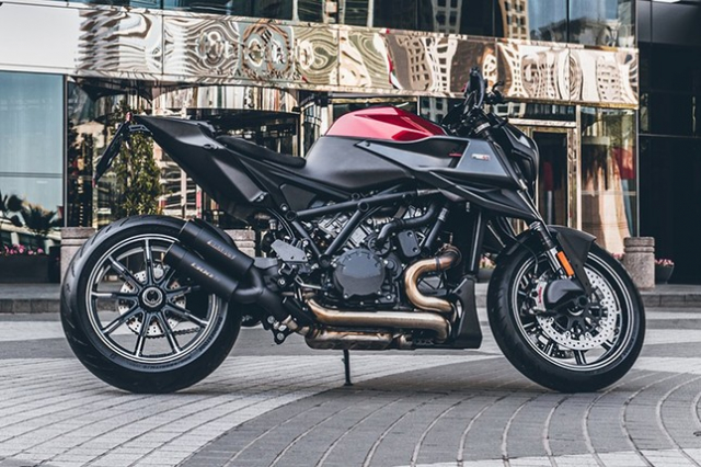 KTM Brabus 1300R dau tien Viet Nam gioi han 77 chiec tren toan the gioi - 6