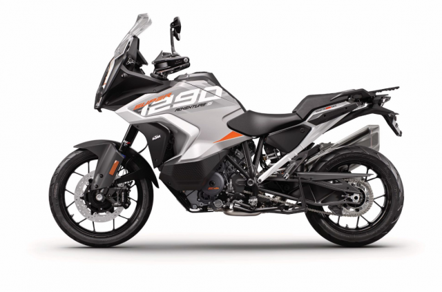 Diem moi ve tinh nang ket noi tren KTM 1290 Super Adventure 2023 - 4