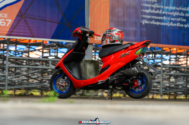 Bản độ Dio ZX sở hữu cụm ống xả độc nhất vô nhị như đồ của điệp