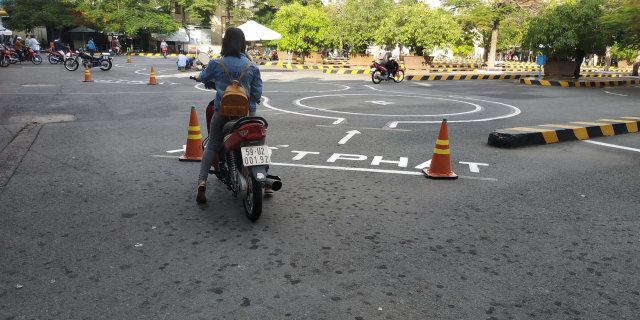 Dong loat thanh tra cac trung tam dao tao sat hach lai xe tai 63 tinh thanh