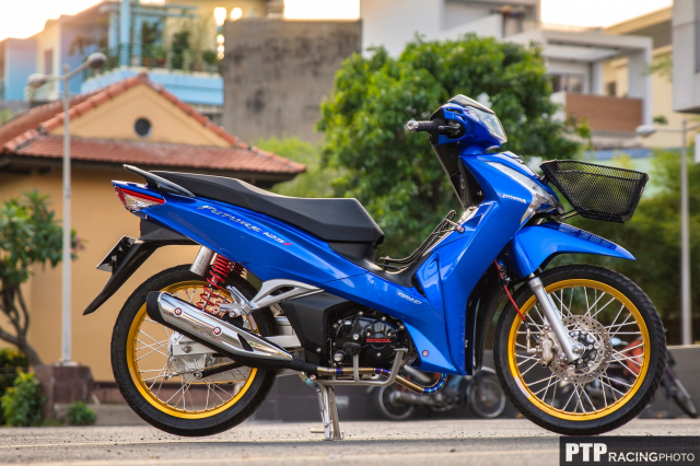 Future 125 do 3 gam mau nong dep xuat sac - 14