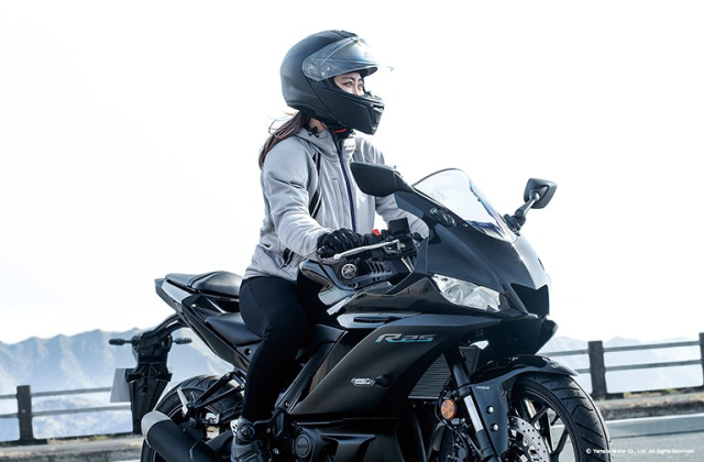 Yamaha R25 2023 chinh thuc ra mat voi giao dien an tuong - 9