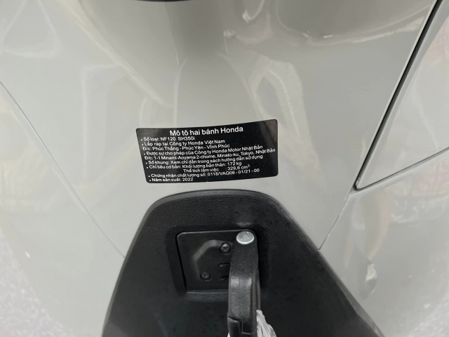 Sh350i doi 2022 1 mua moi toi gio mau xam xi mang