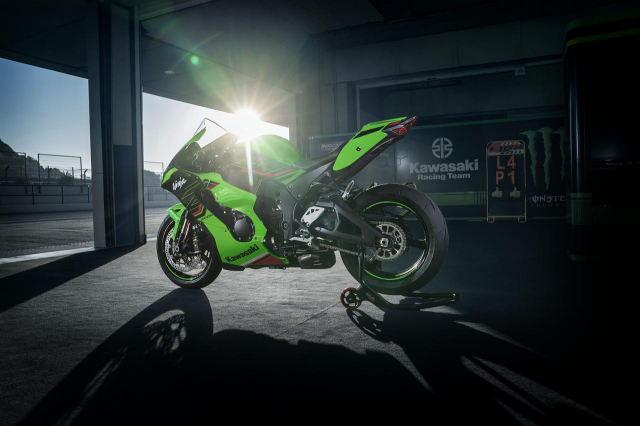 Chi tiet Ninja ZX10R KRT EDITION 2023 vua duoc ra mat