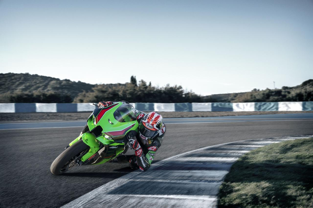 Chi tiet Ninja ZX10R KRT EDITION 2023 vua duoc ra mat - 13