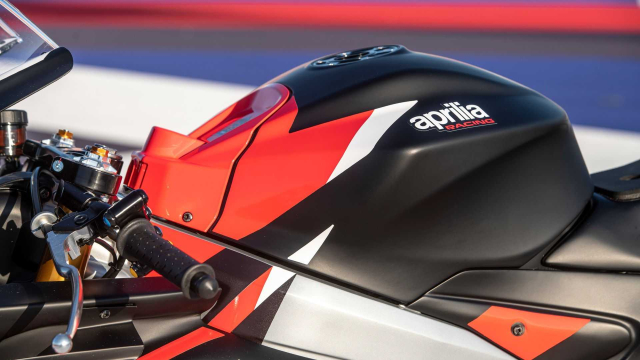 Chi tiet Phien Ban Gioi Han Aprilia RS660 Trofeo Ra Mat Tai My Trong Thang 4 Nam 2023 - 5