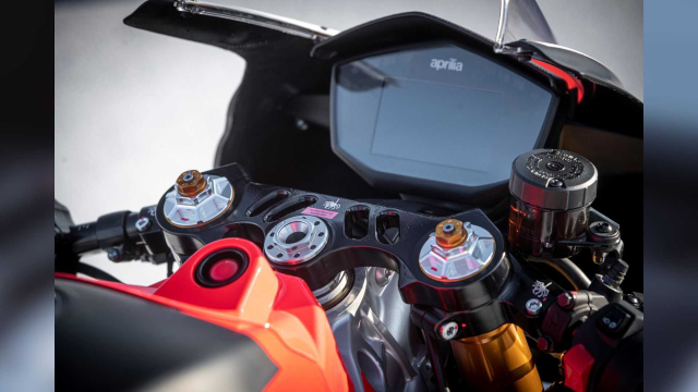 Chi tiet Phien Ban Gioi Han Aprilia RS660 Trofeo Ra Mat Tai My Trong Thang 4 Nam 2023 - 9