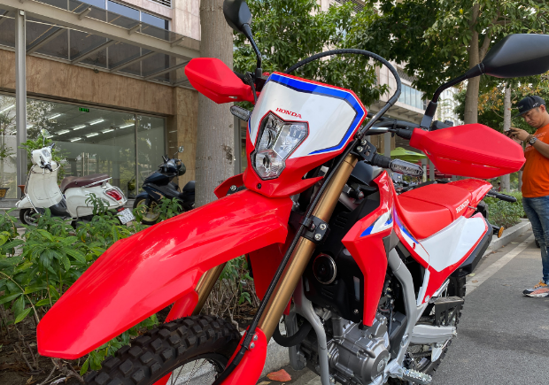 Honda CRF300L 2023 dau tien ve tai VN kem gia ban - 5