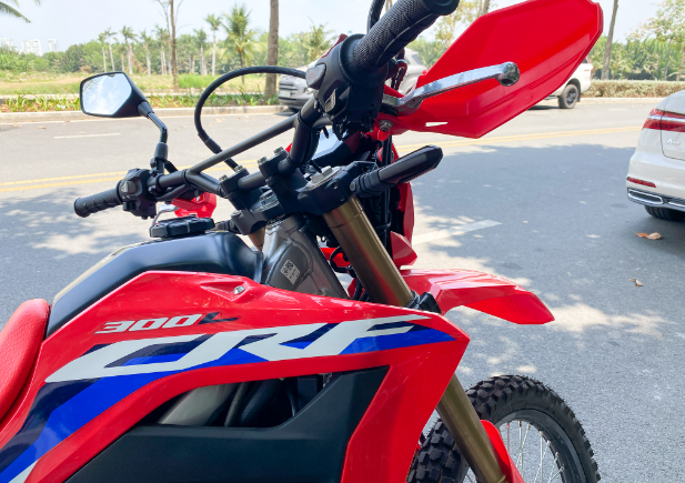 Honda CRF300L 2023 dau tien ve tai VN kem gia ban - 6