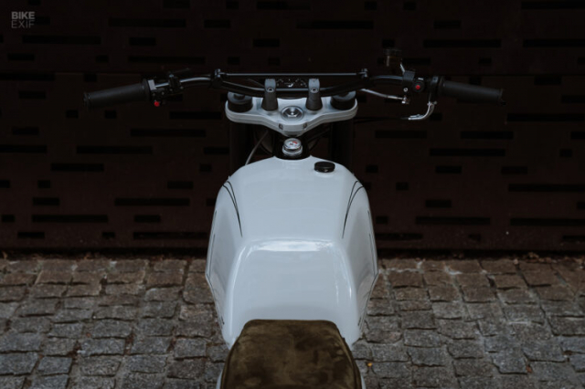 Yamaha SR500 Street Tracker sac net tu Ba Lan - 7 Yamaha SR500 Street Tracker sac net tu Ba Lan - 7
