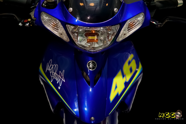 bom tấn yaz 125 sở hữu bộ áo valentino rossi 19 năm tuổi kịch độc