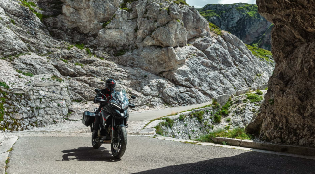 Ducati giới thiệu multistrada v4 s grand tour 2024 với travel tech galore