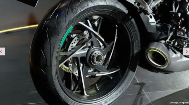 Voge RR666S trang bi dong co 4 xilanh voi gap don Proarm bat ngo xuat hien - 7