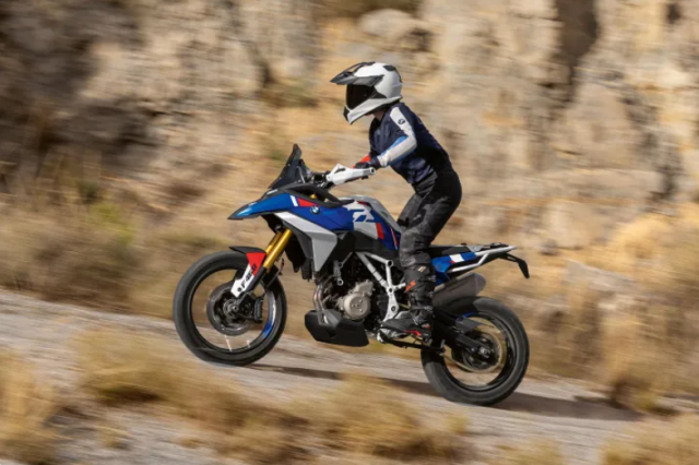 Hang xe Duc trinh lang Concept F450GS theo toi no la chiec xe thu nho cua R1300GS - 12