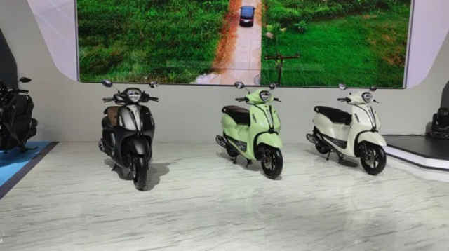 Yamaha Grand Filano Hybrid 125 2025 trinh lang rat hien dai ma sieu tiet kiem xang