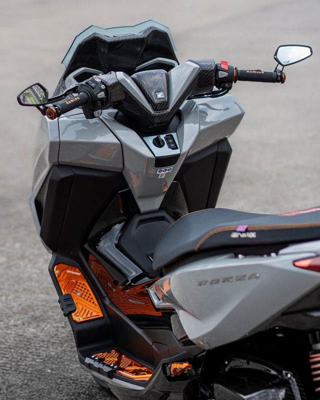 Honda Forza 350 do hap dan dan choi voi cac mon phu tung quoc dan vua tui tien - 6