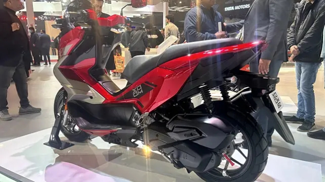 Doi thu nang ky cua Honda ADV160 xuat hien voi gia ban cuc tot chi tu 41 trieu Dong - 4
