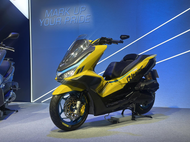 Honda PCX 160 2025 hoan toan moi ra mat tai Thai Lan co 3 phien ban voi gia ban tu 70 trieu dong - 17