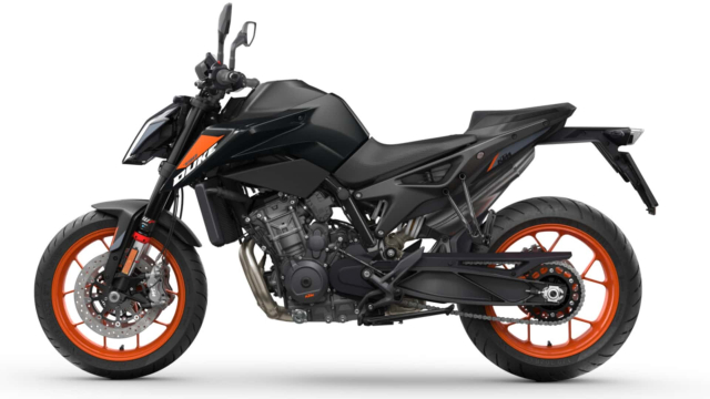 KTM 790 Duke 2025 moi da chinh thuc len ke voi phuong cham ban hang moi nham cuu van tinh hinh - 4