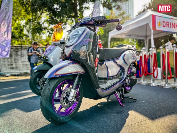 Man nhan voi Honda Scoopy do Full ao Carbon doc nhat vo nhi trong gioi xebiz