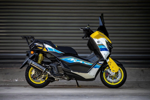 Yamaha NMax 155 2025 vua ra mat da duoc lot xac voi phong cach Murazaki cuc dep - 11