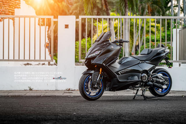 Cung soi chi tiet Chuyen co mat dat Yamaha Tmax 560 do cuc chat - 43