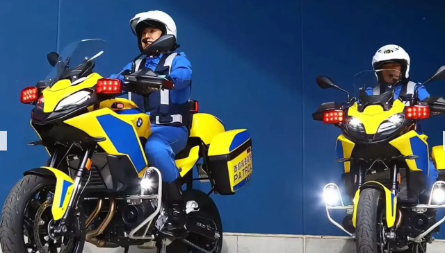 BMW F900XR Patrol tro thanh Ngon Gio Moi tren duong cao toc Nhat Ban - 5