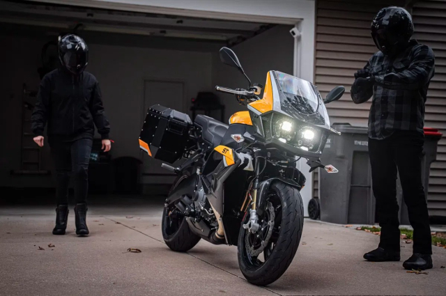 Buell SuperTouring 1190 va Super Cruiser ra mat Hai chien ma My thach thuc san choi toan cau - 4