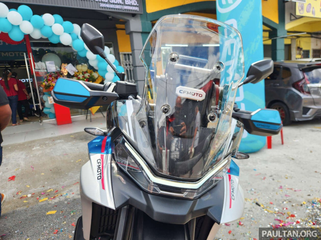 CFMoto 800MTX 2025 ra mat tai Malaysia gia cham moc 300 trieu Chien ma moi cho dan me phuot - 4