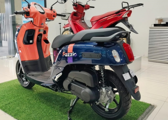 Hinh anh thuc te cua Yamaha Fazzio Hybrid 2025 tai dai ly Khi phong cach len ngoi - 4