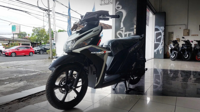 Hinh anh thuc te cua Yamaha Mio M3 125 2025 tai dai ly Nho gon bong bay va day cuon hut