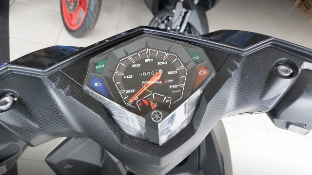 Hinh anh thuc te cua Yamaha Mio M3 125 2025 tai dai ly Nho gon bong bay va day cuon hut - 10